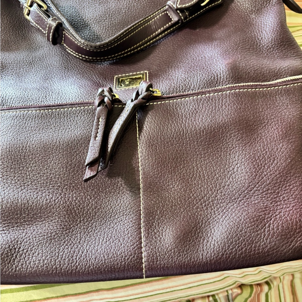 Dooney & Bourke Purple Shoulder Bag with Minimalist Design - Picture 6 of 6